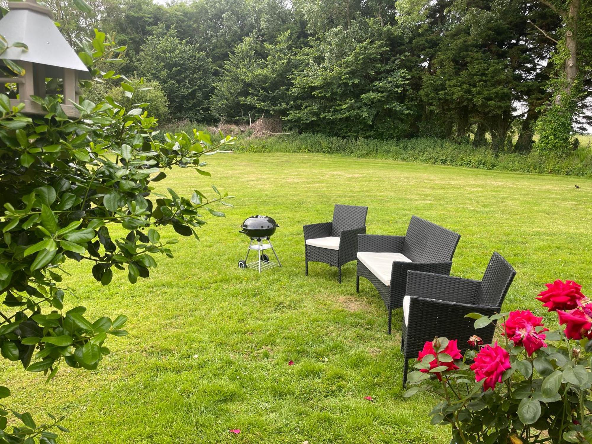 Look No Further Gorgeous Newly Renovated Contemporary Chalet Sandown Bay Holiday Centre Екстериор снимка